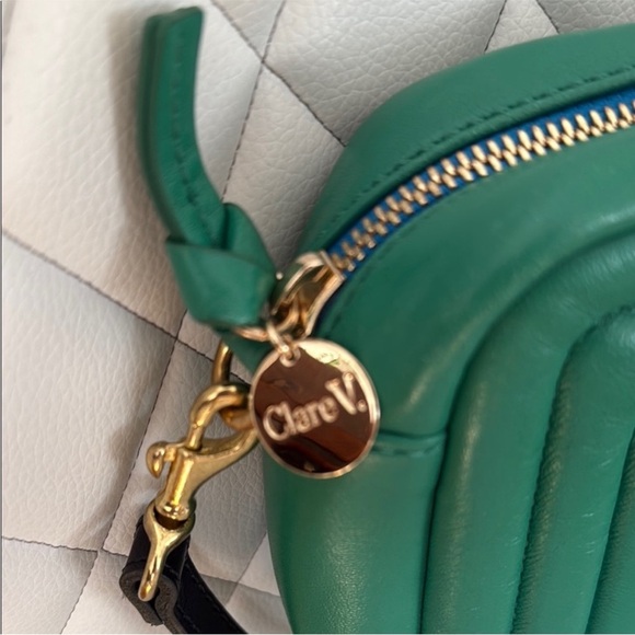 👑👑👑🔥Clare V. - Midi Sac, Channel Nappa Quilted in Kelly Green - Picture 9 of 9